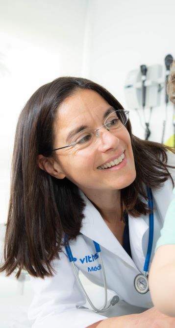 Doctora Carolina Sanz, pediatra, consulta de lactancia materna en Alicante